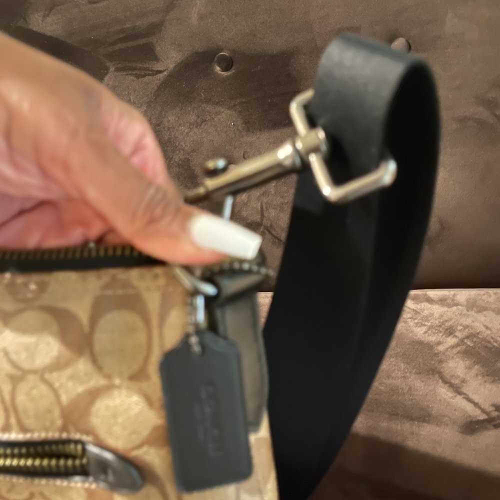 Coach Bag - Picture 6 of 6